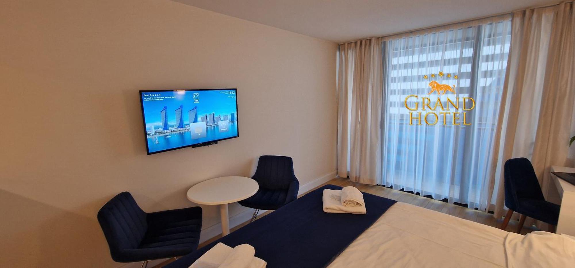 Grand Hotel ☆ Orbi City Batumi Exterior foto